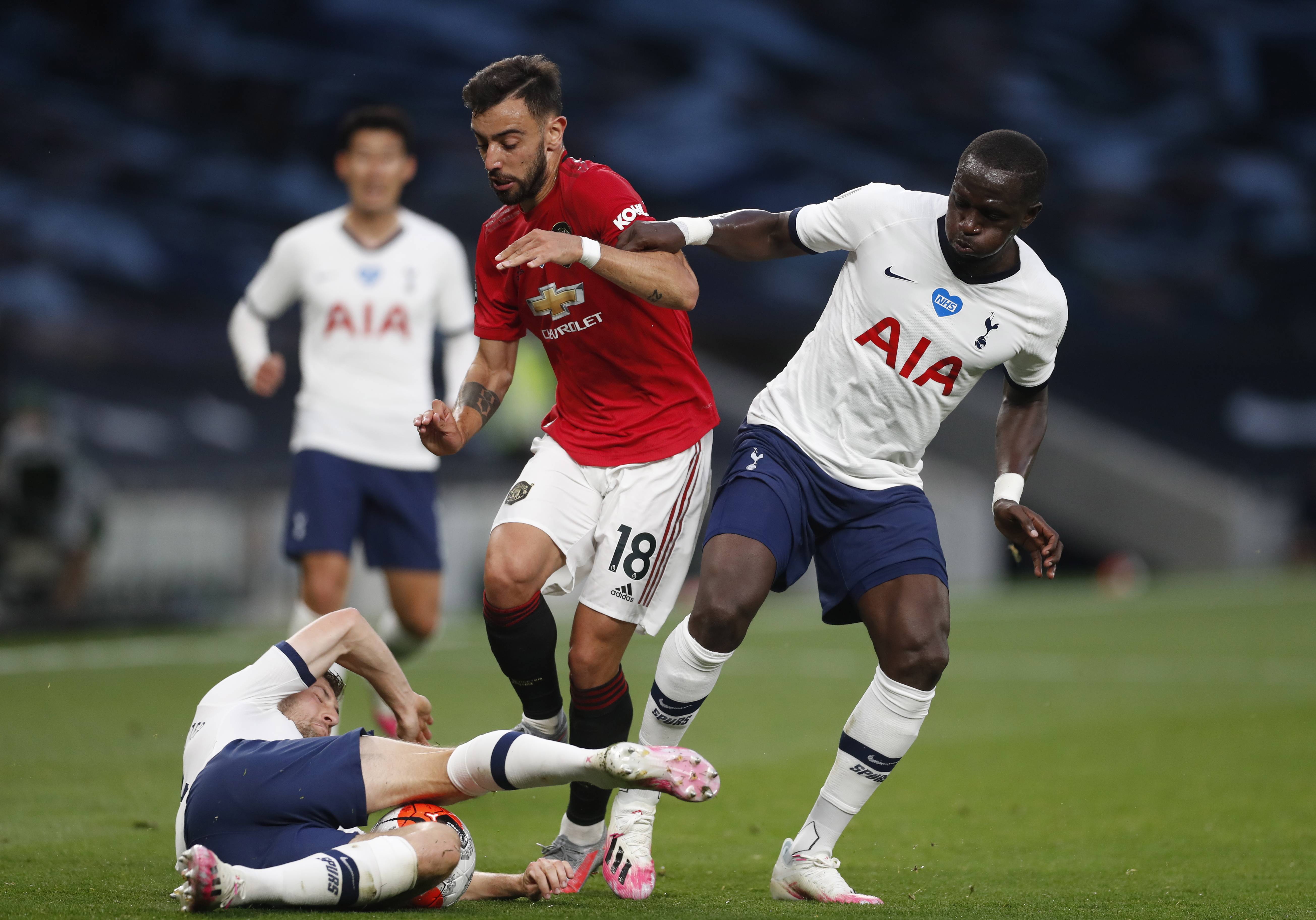 首节比赛 首节比赛